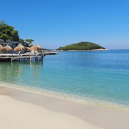 Villa Smeralda Sarandë エクステリア 写真
