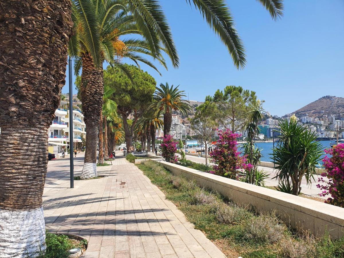 Villa Smeralda Sarandë エクステリア 写真