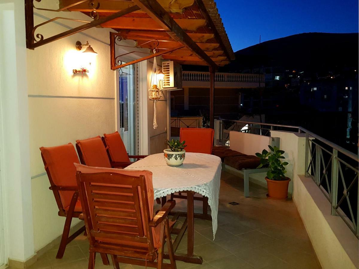 Villa Smeralda Sarandë エクステリア 写真