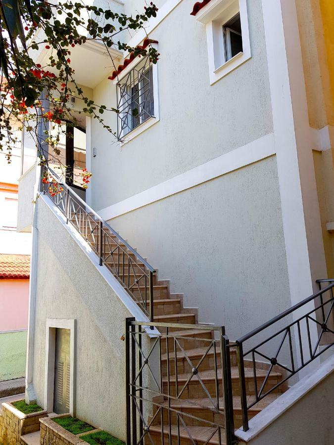 Villa Smeralda Sarandë エクステリア 写真