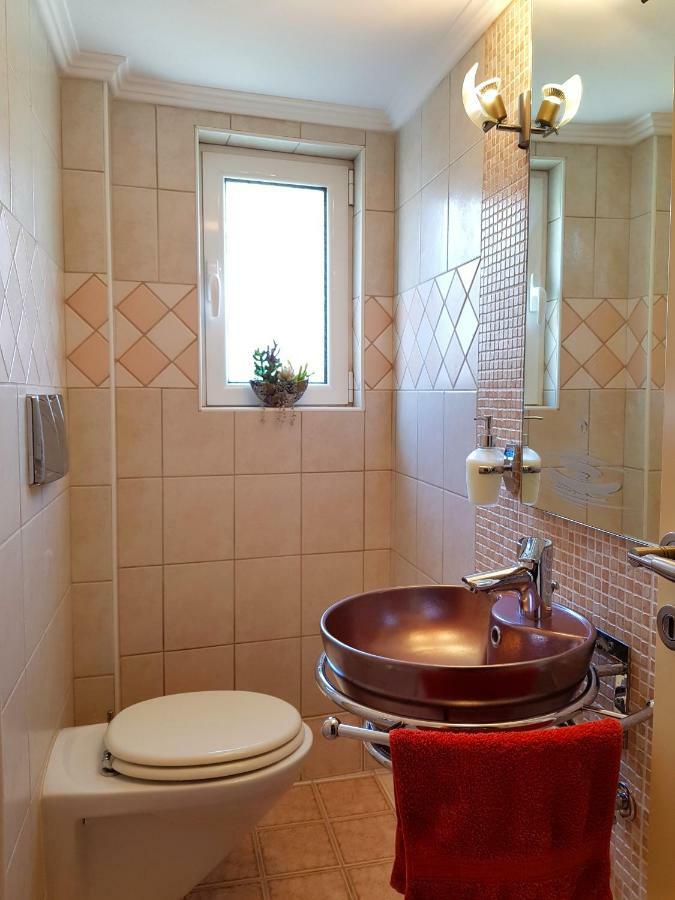 Villa Smeralda Sarandë エクステリア 写真