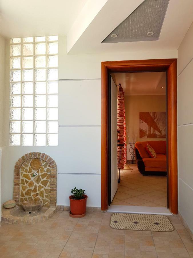 Villa Smeralda Sarandë エクステリア 写真